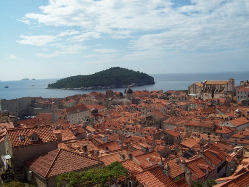 Vista de Dubrovnik y de Lokrum, la isla a la que fuimos a la tarde